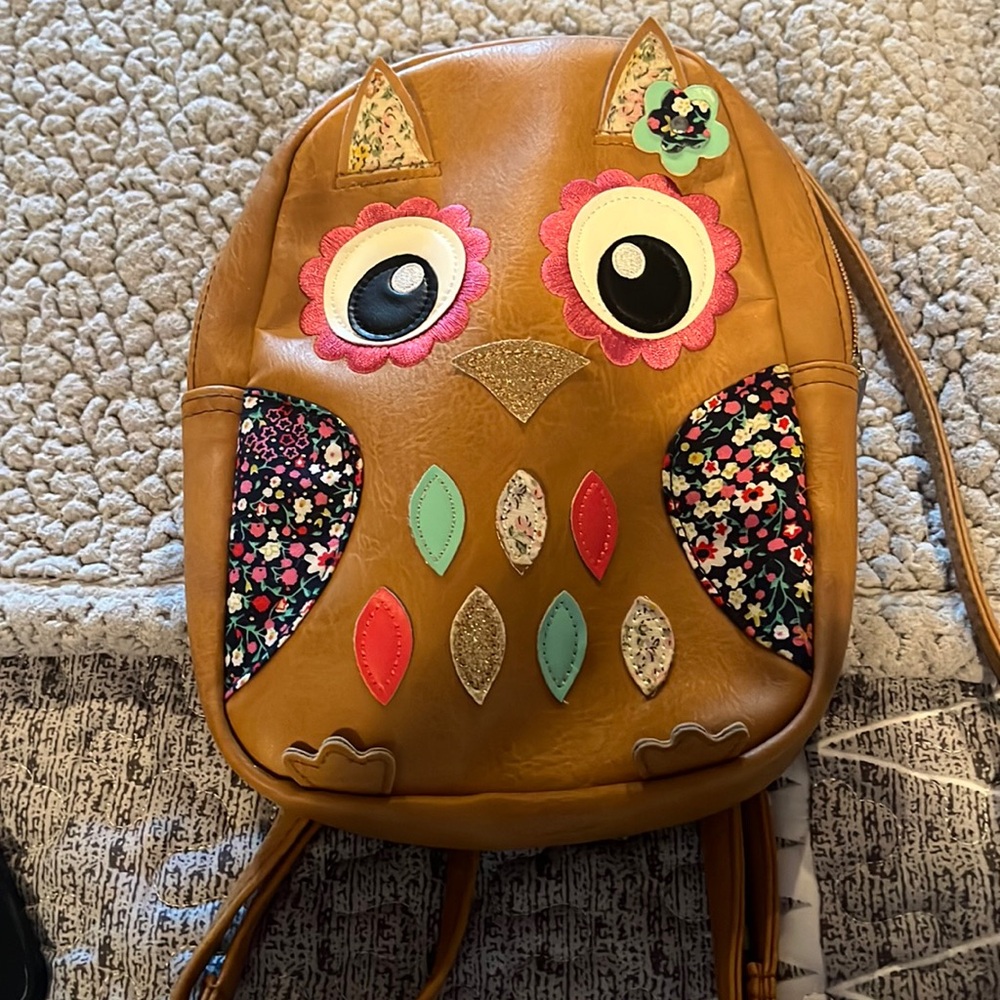 Girls small owl backpack